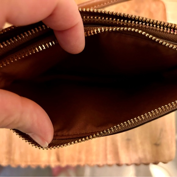 Coach Wristlet in Signature Canvas. - Picture 4 of 10